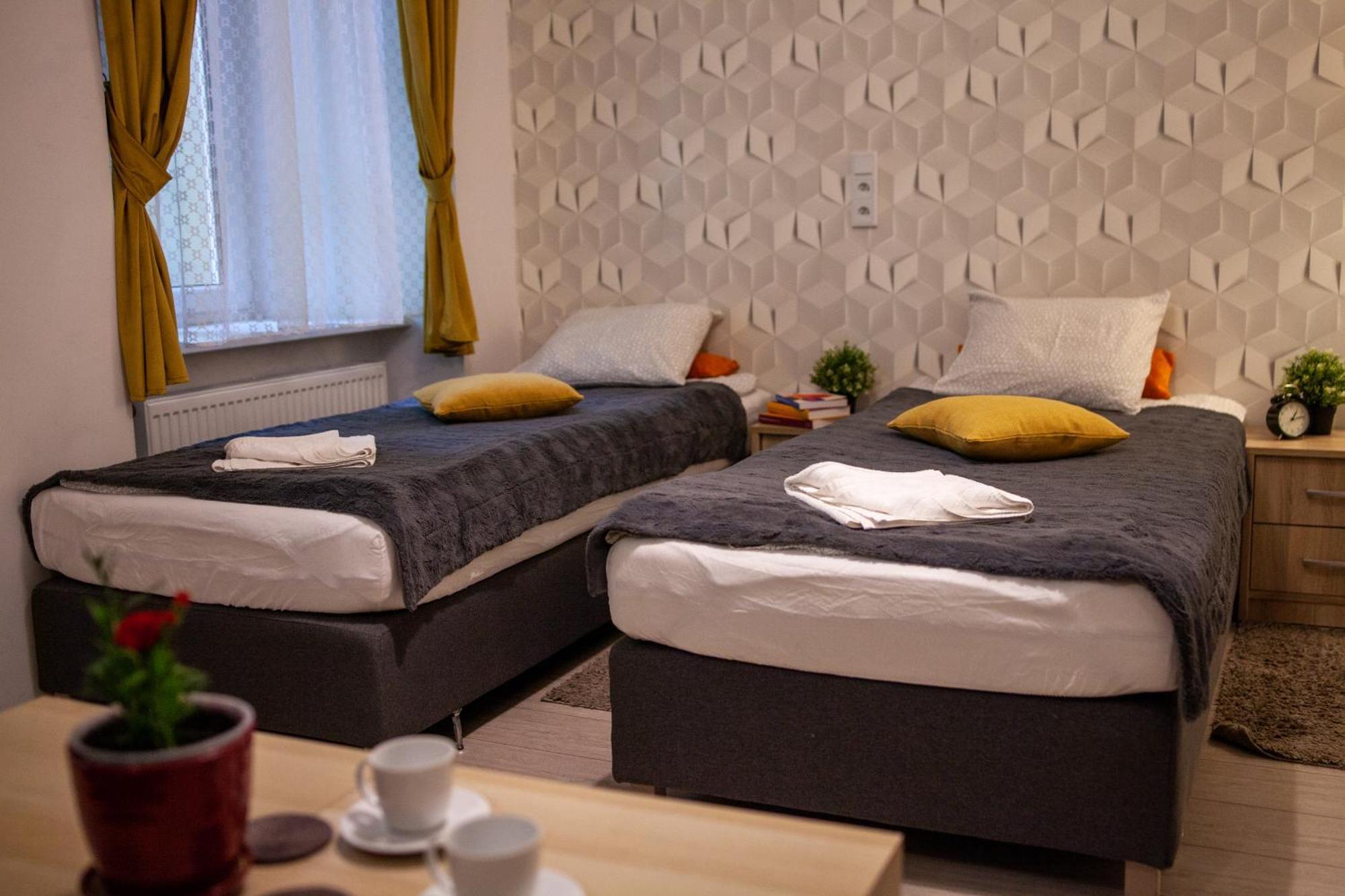 Lukas Guest Rooms Krakow Ngoại thất bức ảnh